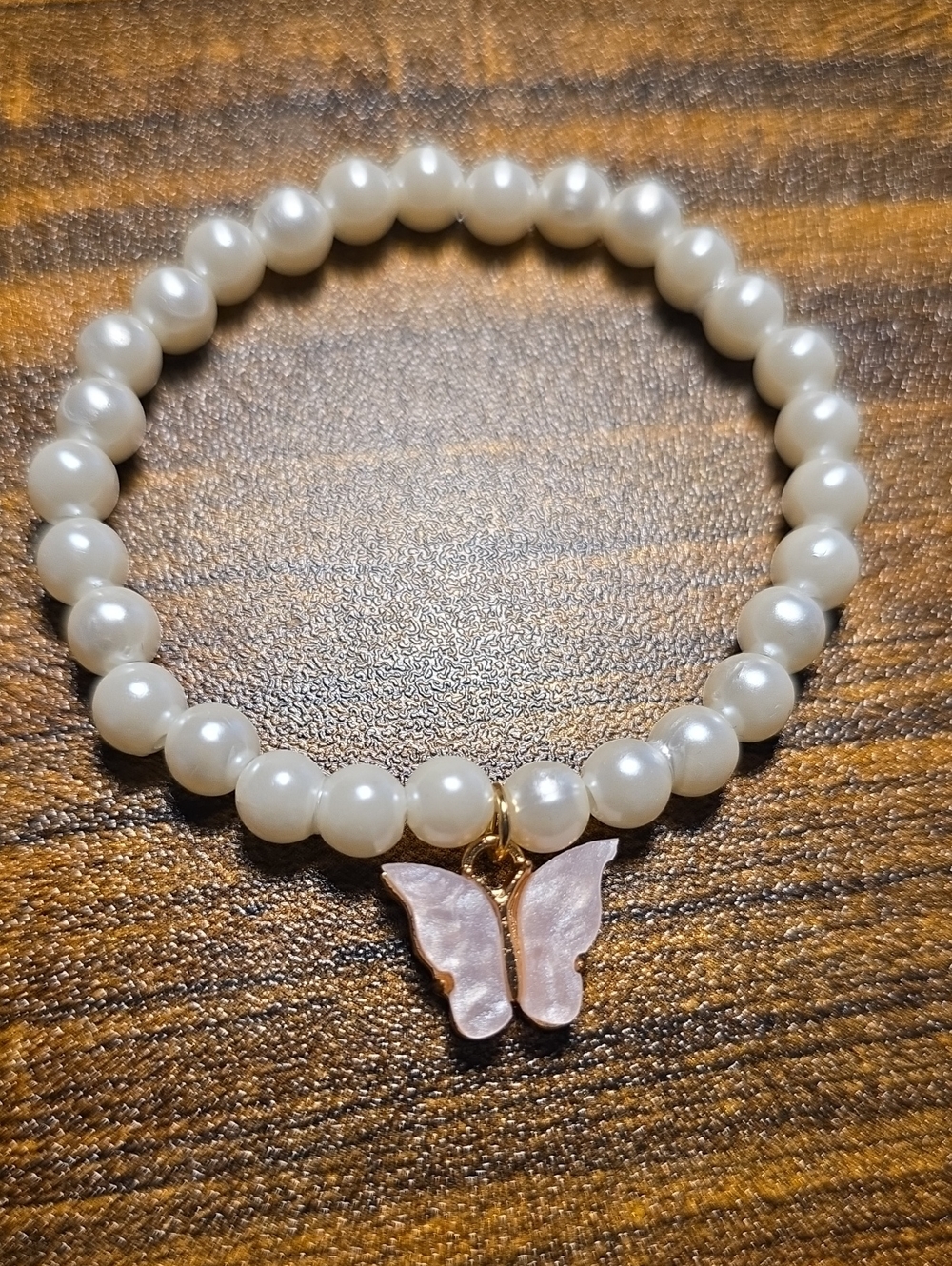 S.B Nwt Pearl Bead Bracelet with Pink Butterfly Charm.